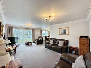 Photo 19- click for photo gallery